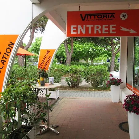 Vittoria Immobilier 7 -reglement Sur Place - Cheques Acceptes アパート