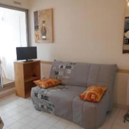Vittoria Immobilier 7 -reglement Sur Place - Cheques Acceptes Lägenhet