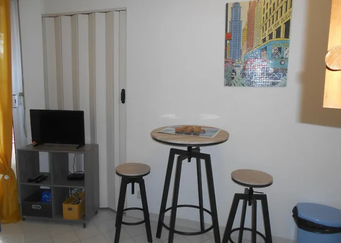 Vittoria Immobilier 7 -reglement Sur Place - Cheques Acceptes *